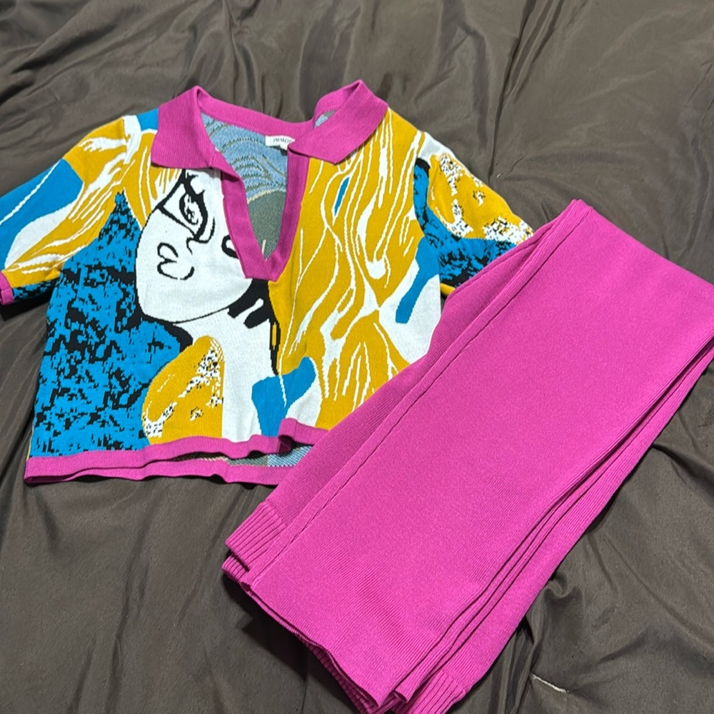 Two piece set great material good scratch